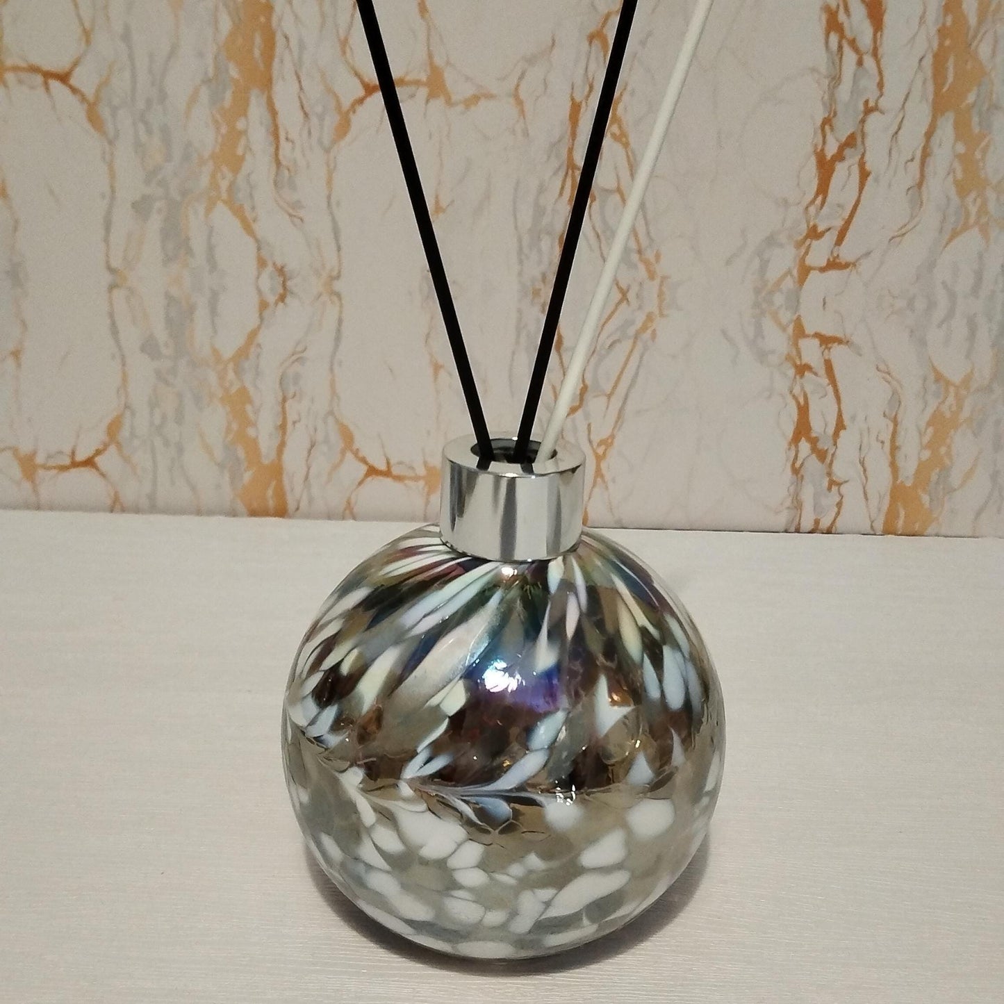Handcrafted Iridescent Glass Diffuser Bottle: Elegant Home Fragrance