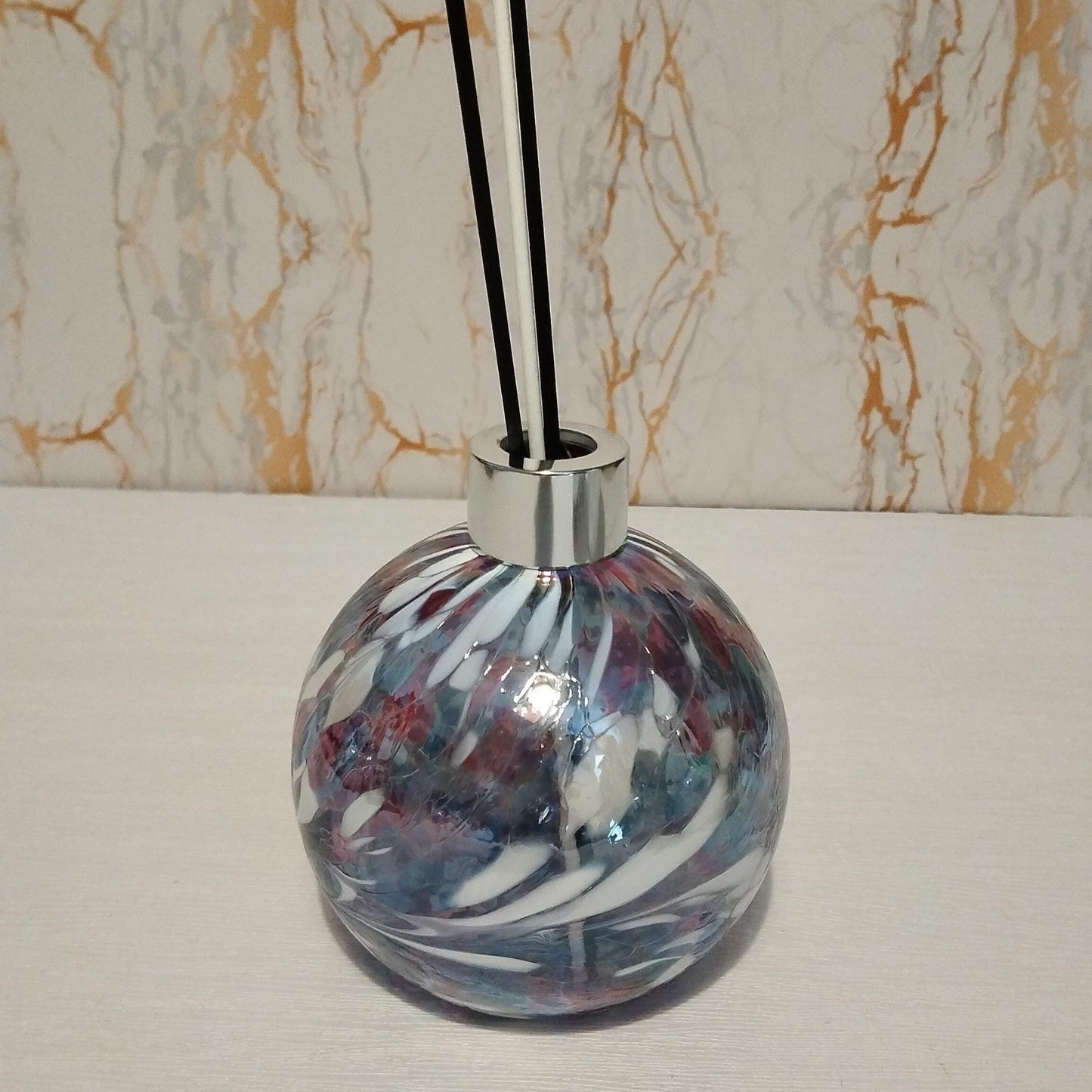 Handcrafted Iridescent Glass Diffuser Bottle: Elegant Home Fragrance