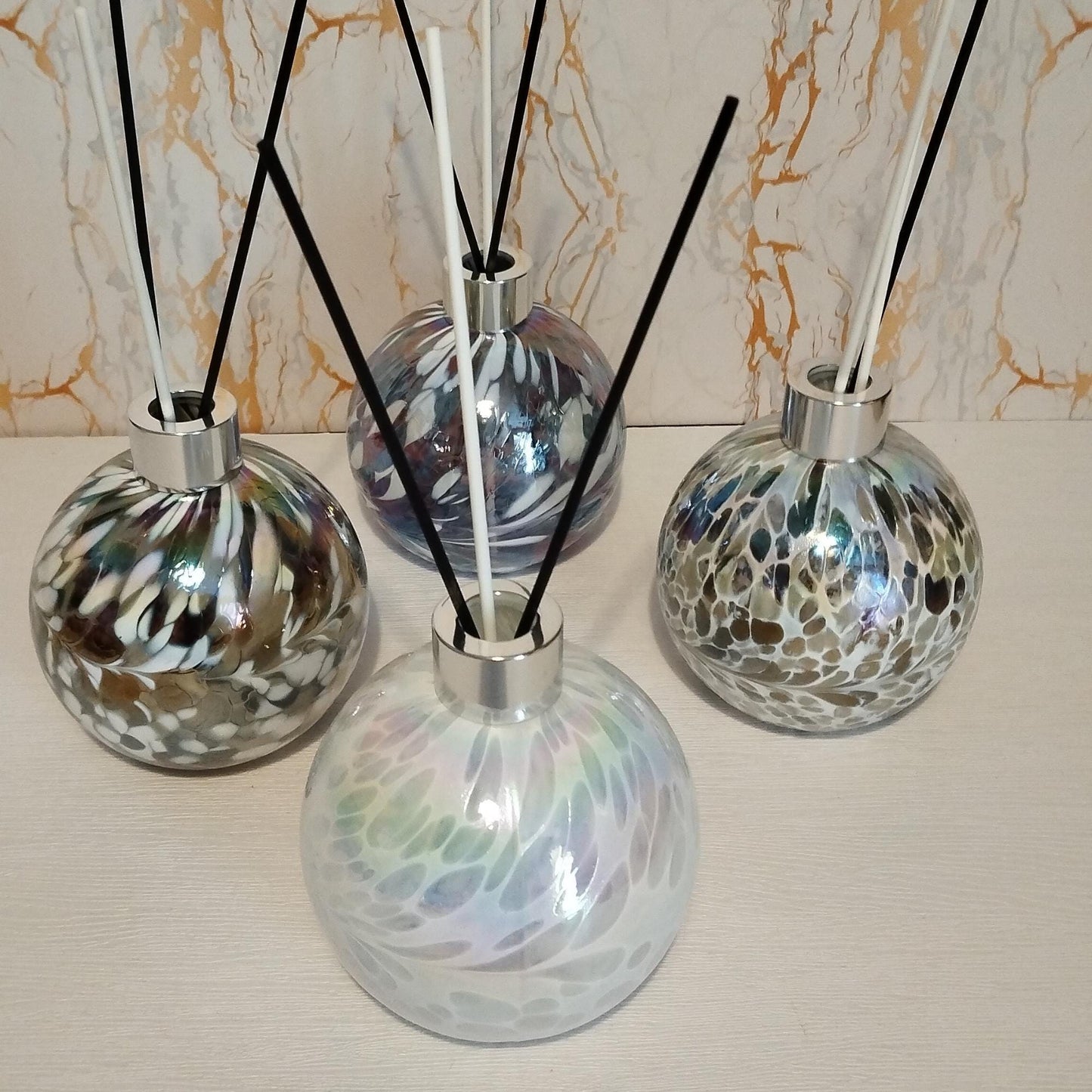 Handcrafted Iridescent Glass Diffuser Bottle: Elegant Home Fragrance
